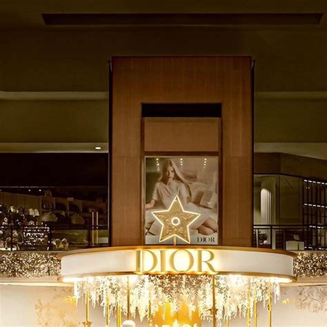 Christian Dior Parfums unveils new immersive Schiphol pop